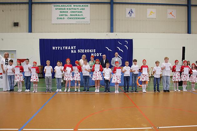 „Wypływamy na szerokie wody” – zakończenie roku szkolnego w SP nr 8