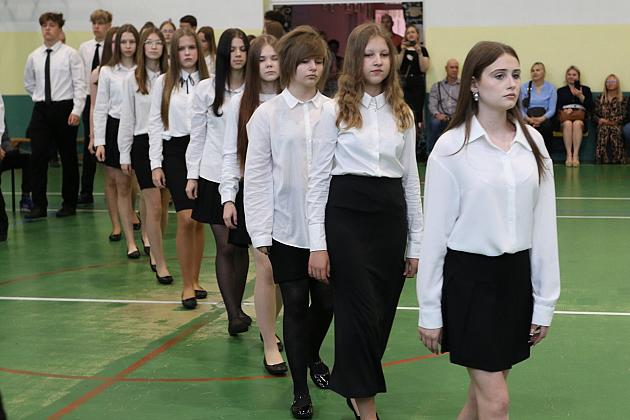 Uroczyste pożegnanie absolwentów Szkoły Podstawowej nr 5