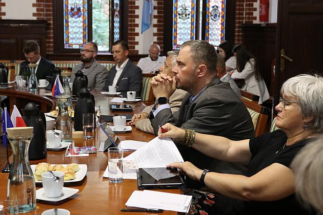 Burmistrz Lęborka z wotum zaufania i absolutorium