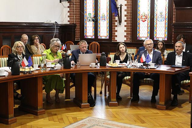 Burmistrz Lęborka z wotum zaufania i absolutorium