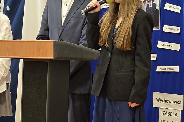 Uroczyste zakończenie roku szkolnego klas VIII w SP7