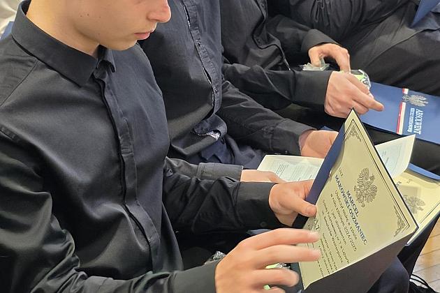 Uroczyste zakończenie roku szkolnego klas VIII w SP7