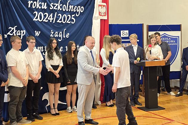 Uroczyste zakończenie roku szkolnego klas VIII w SP7