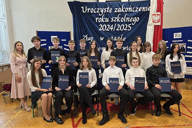 Uroczyste zakończenie roku szkolnego klas VIII w SP7