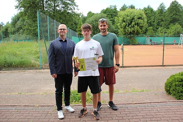 Aktywne lato na kortach. Rozstrzygnięto Wakacyjny Turniej Tenisa Ziemnego