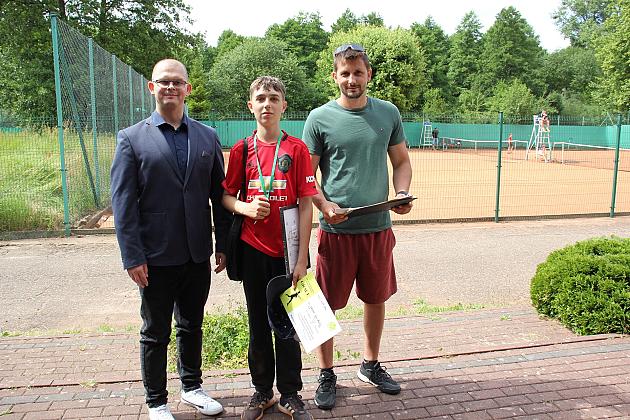 Aktywne lato na kortach. Rozstrzygnięto Wakacyjny Turniej Tenisa Ziemnego