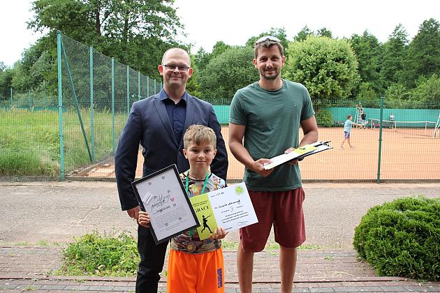 Aktywne lato na kortach. Rozstrzygnięto Wakacyjny Turniej Tenisa Ziemnego