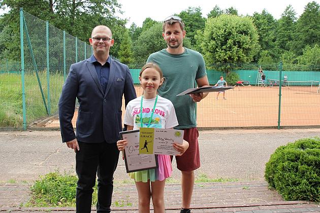 Aktywne lato na kortach. Rozstrzygnięto Wakacyjny Turniej Tenisa Ziemnego