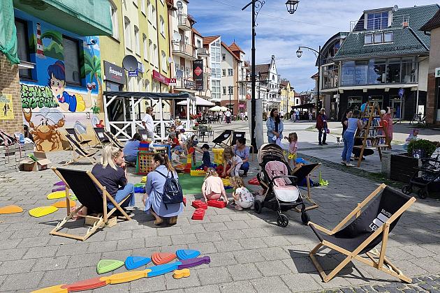 Letnia Czytelnia na Staromiejskiej już otwarta