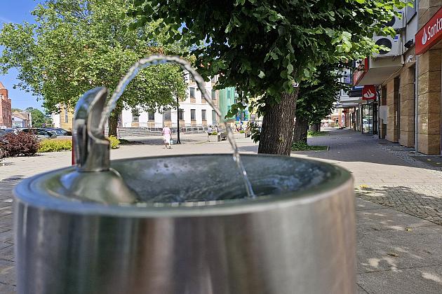 Pierwsze miejskie poidełko z wodą pitną już działa