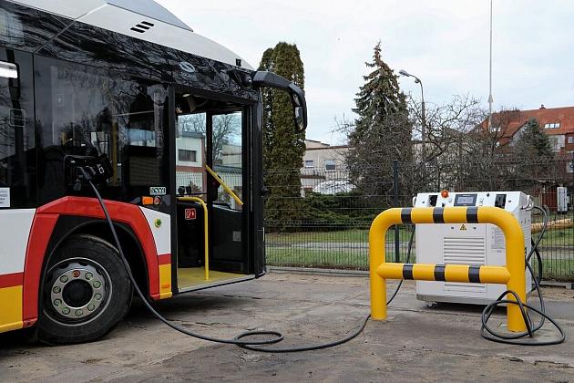Już cztery autobusy elektryczne przewożą pasażerów w Lęborku