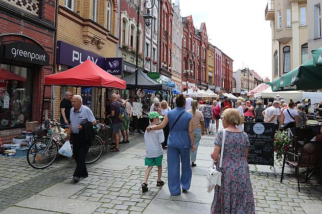Kolorowe stoiska, regionalne smaki i rękodzieło – magia Jarmarku św. Jakuba!