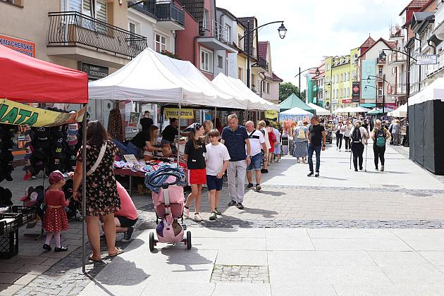 Kolorowe stoiska, regionalne smaki i rękodzieło – magia Jarmarku św. Jakuba!