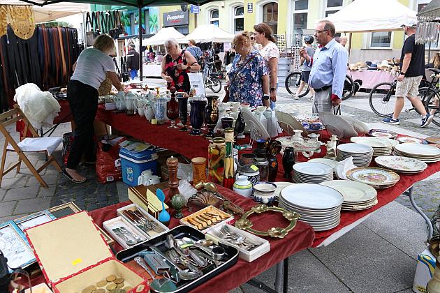 Kolorowe stoiska, regionalne smaki i rękodzieło – magia Jarmarku św. Jakuba!