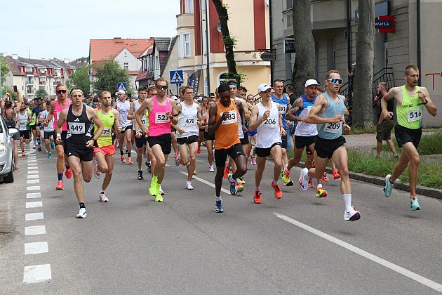 Adam Głogowski ponownie nie do zatrzymania w Biegu św. Jakuba!