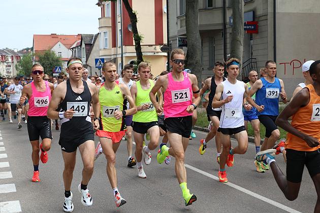 Adam Głogowski ponownie nie do zatrzymania w Biegu św. Jakuba!