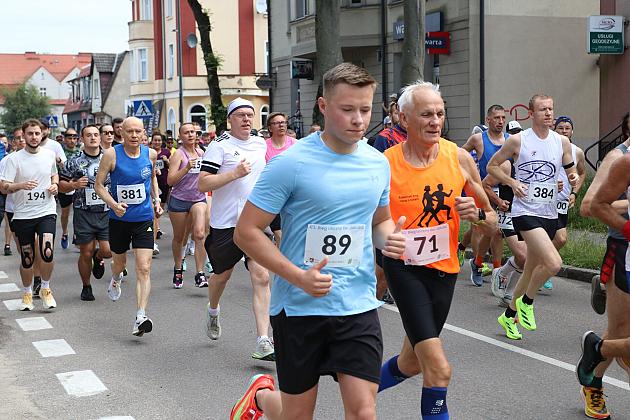 Adam Głogowski ponownie nie do zatrzymania w Biegu św. Jakuba!