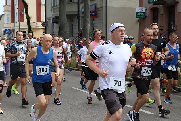 Adam Głogowski ponownie nie do zatrzymania w Biegu św. Jakuba!