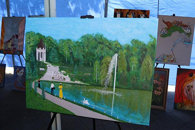 Sztuka w sercu miasta – plener malarski „Weduta” podsumowany podczas Jarmarku św. Jakuba