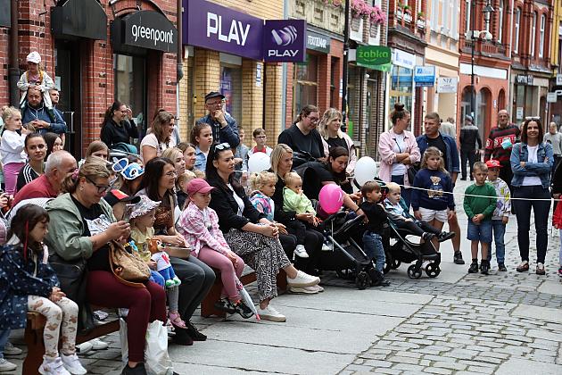 Kreatywna zabawa i muzyczne emocje podczas Pożegnania Lata