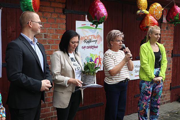 Rodzinno - sportowy piknik w Przedszkolu nr 10