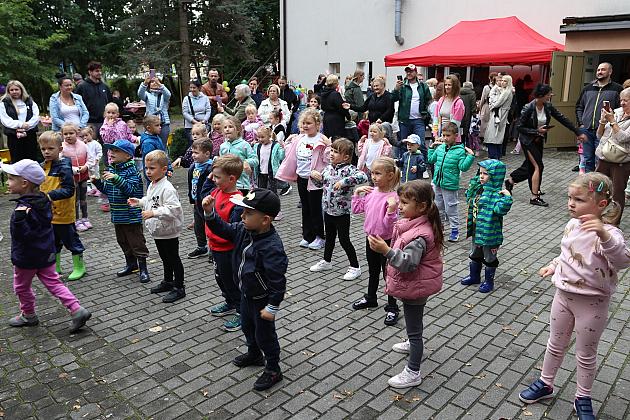 Rodzinno - sportowy piknik w Przedszkolu nr 10