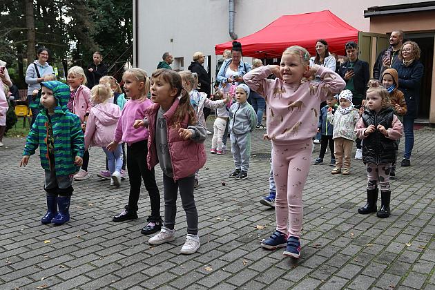 Rodzinno - sportowy piknik w Przedszkolu nr 10