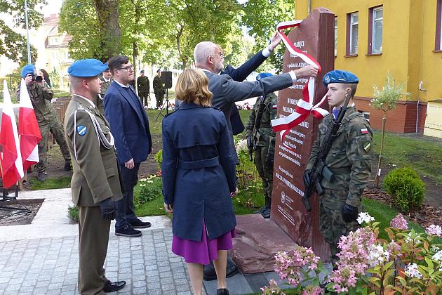 Polskie ofiary II wojny światowej upamiętnione przy jednostce wojskowej