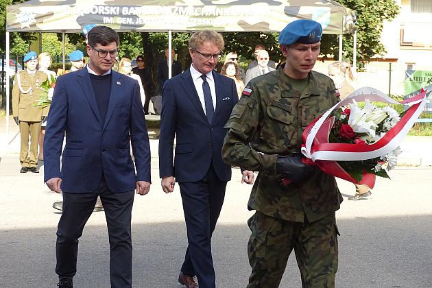 Polskie ofiary II wojny światowej upamiętnione przy jednostce wojskowej