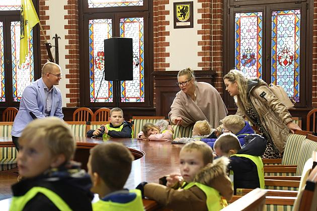 Przedszkolaki z wizytą w urzędzie