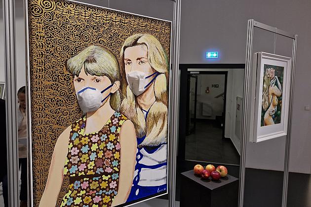 PANTA PAINT. Wystawa prac Edmunda Pospiesznego w Wieży Ciśnień