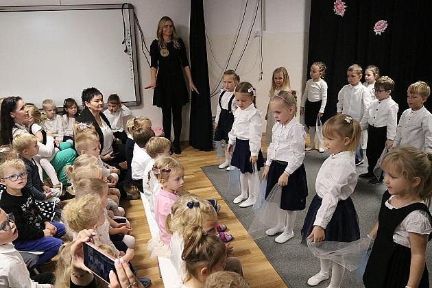 Z uśmiechem i wzruszeniem - Dzień Edukacji Narodowej w Przedszkolu nr 9