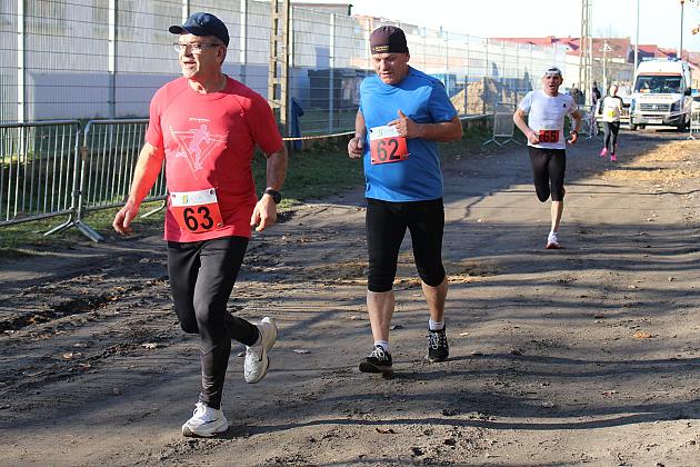 Świętowanie niepodległości na sportowo – 240 uczestników w Biegu o Grand Prix Lęborka