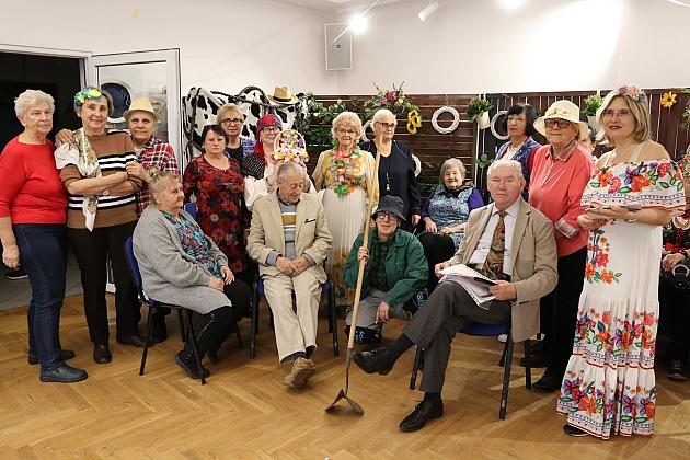 Bal Seniora w rytmie wiejskiej potańcówki