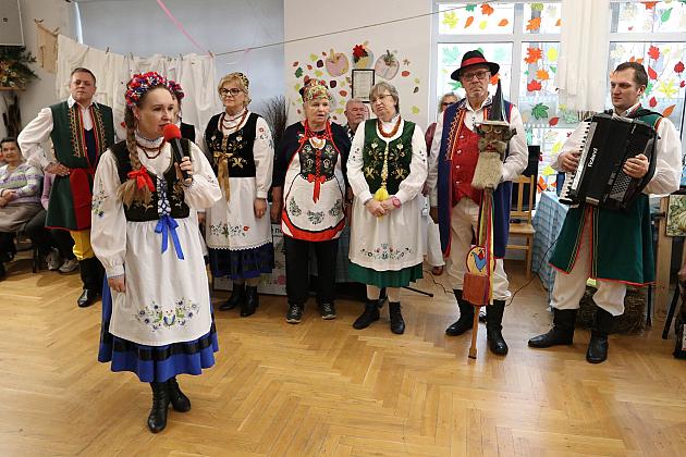 Bal Seniora w rytmie wiejskiej potańcówki