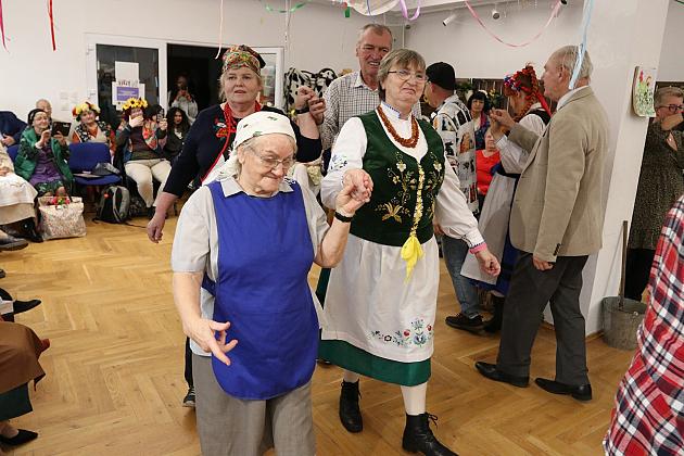 Bal Seniora w rytmie wiejskiej potańcówki