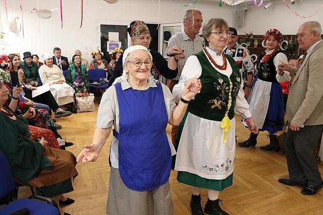 Bal Seniora w rytmie wiejskiej potańcówki