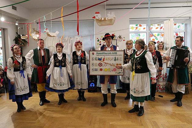 Bal Seniora w rytmie wiejskiej potańcówki