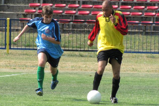 Zagrali w słonku i deszczu