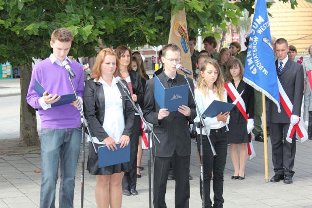 Lęborczanie uczcili pamięć bohaterów i ofiar II wojny światowej 