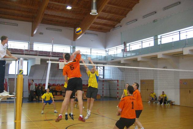 Siatkówka amatorów - runda zasadnicza zakończona