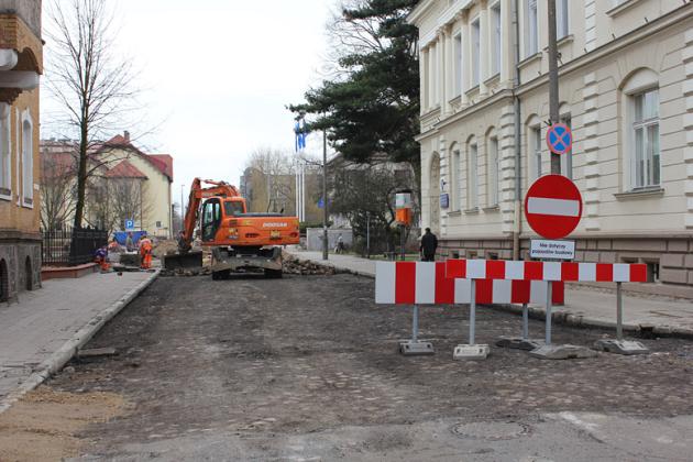 Rozpoczęły się prace na odcinku ul. Armii Krajowej