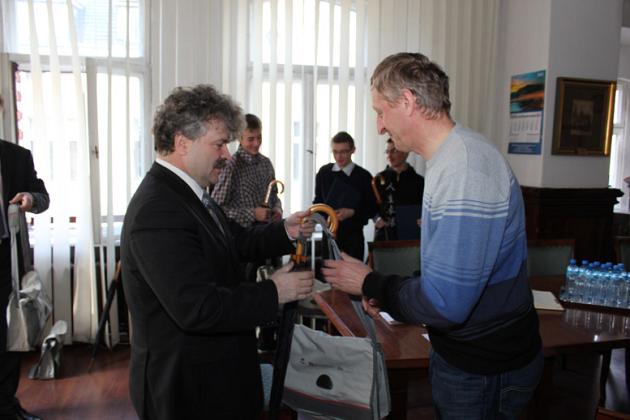 Gratulacje dla młodych tenisistów