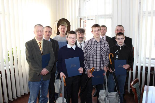 Gratulacje dla młodych tenisistów