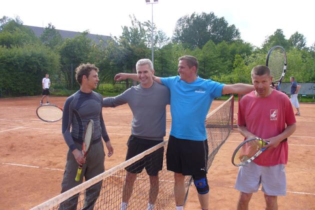 Na kortach turniejowo