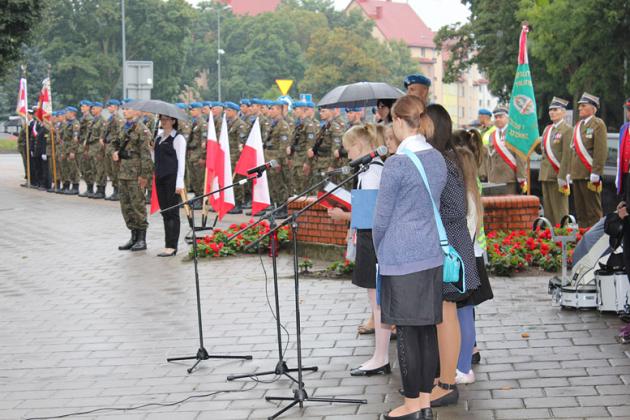 W hołdzie bohaterom i ofiarom II wojny światowej 