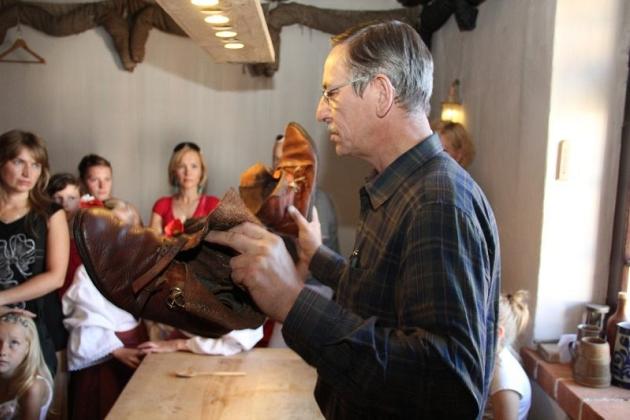 Zatańczyli w średniowiecznym stylu