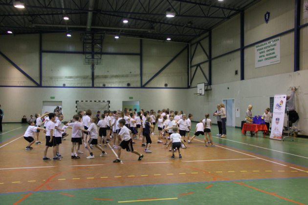 Pierwsze rozgrywki dzieci 