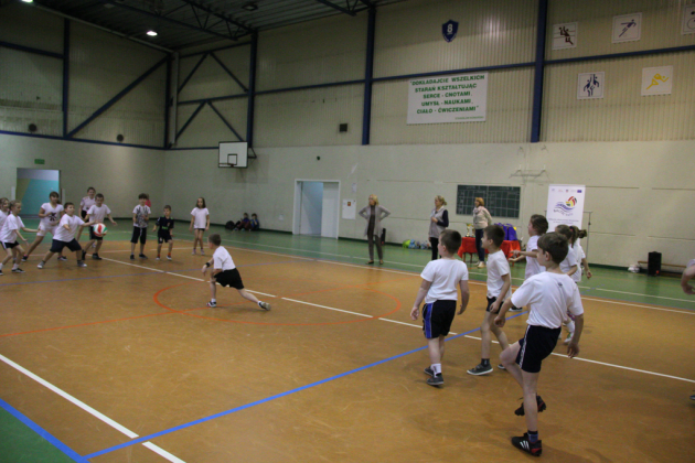 Pierwsze rozgrywki dzieci 