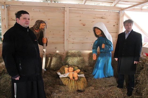 Żywa szopka na Pl. Pokoju